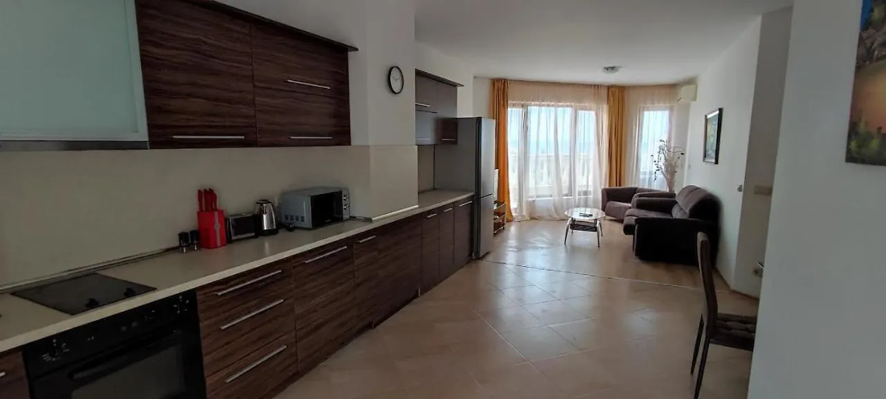Cabacum Beach Residence Apartment Golden Sands