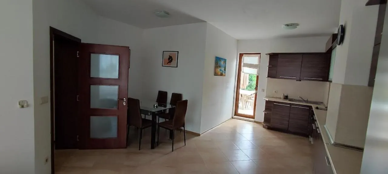 Cabacum Beach Residence Apartment Golden Sands